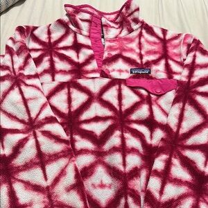 Patagonia Pink and White Women's Sweater